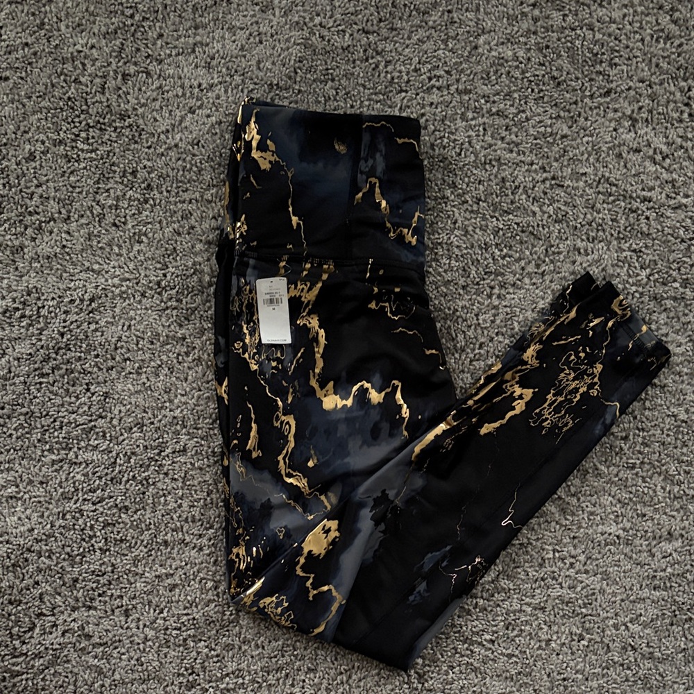 Old Navy Black and Gold Jeggings